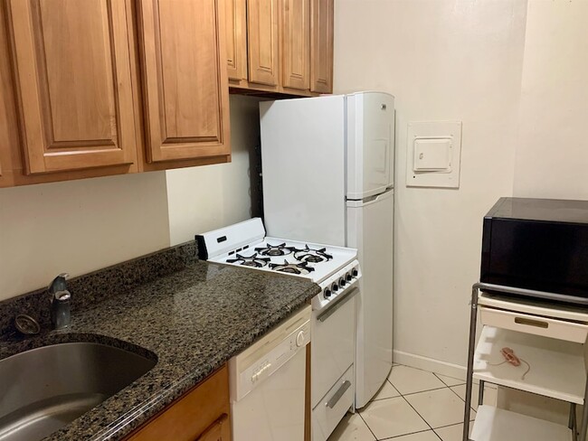 Photo - 10 Huron Ave Unit 5R