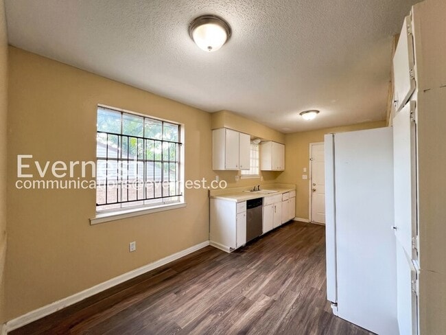 3669 Hillbrook Rd