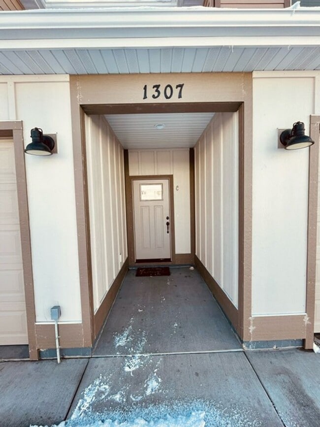 Photo - Townhouse - 3 Bedrooms 2 1/2 Bathrooms