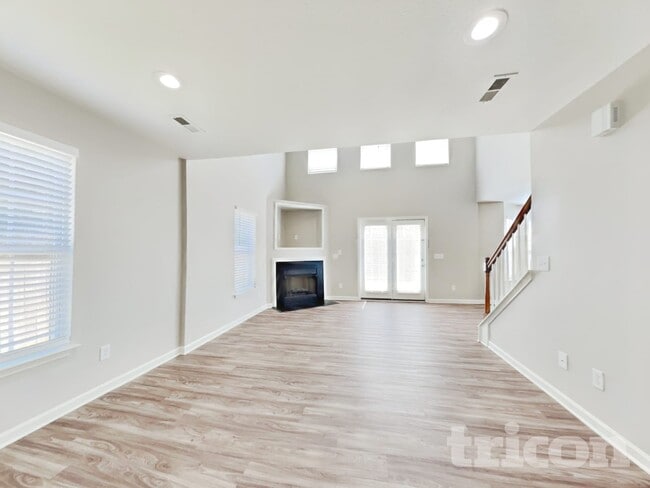 Photo - 986 Peachtree Meadows Cir