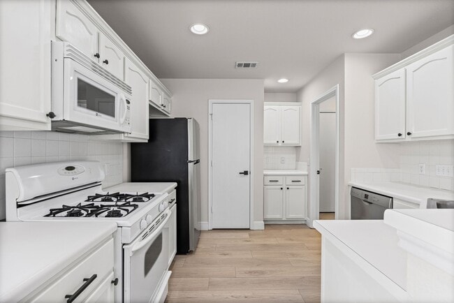 Photo - Great House in a Great Location