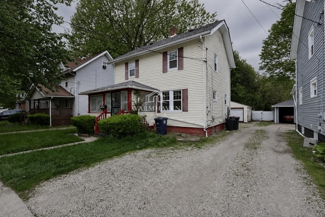 Building Photo - 961 Lawton St