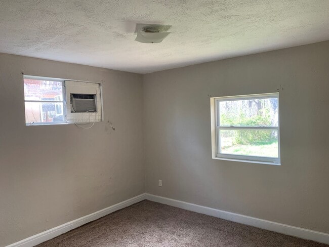 Photo - 4629 Ferncliff Dr Unit Apt B