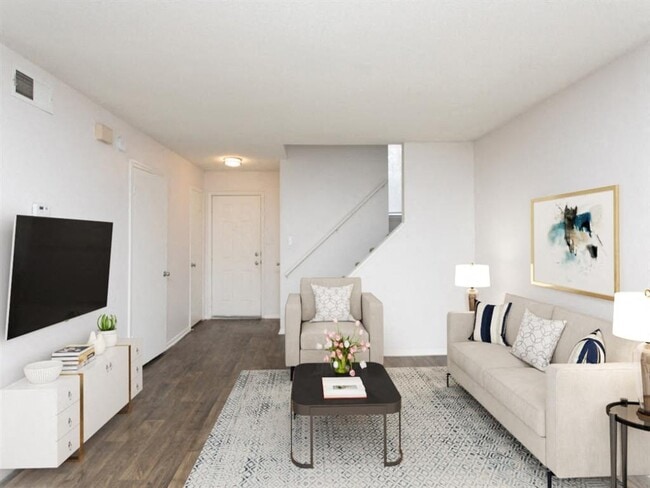 Building Photo - The Artisan