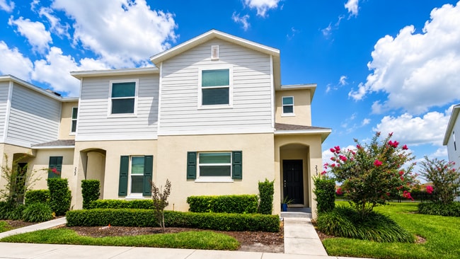 Building Photo - 233 Primrose Dr
