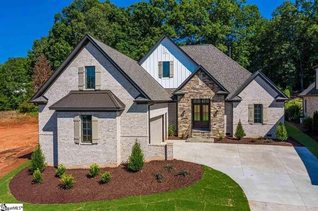 Building Photo - 124 Chestnut Pond Ln