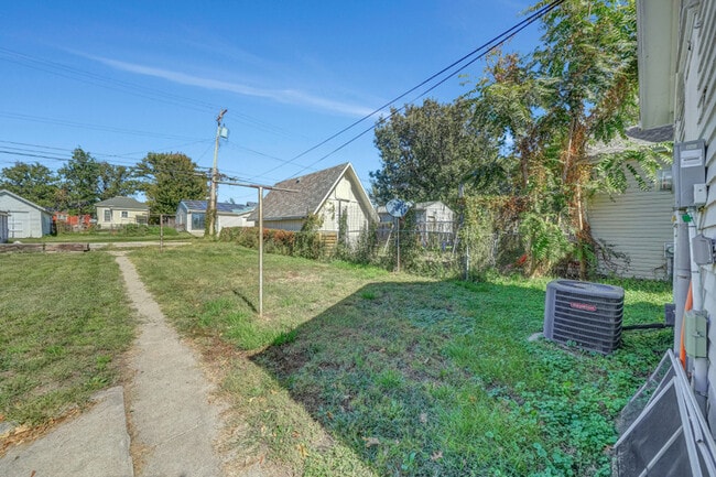 Photo - 816 C St