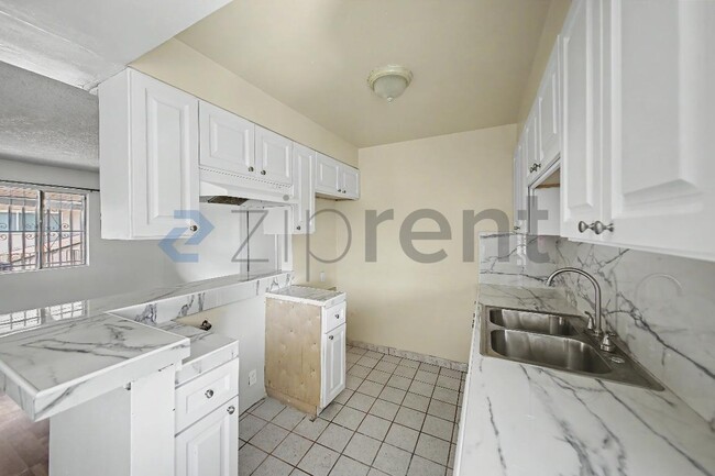 Photo - Unit C