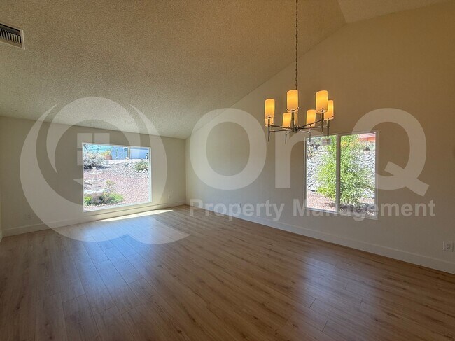 Photo - 1562 N Atwood Ave