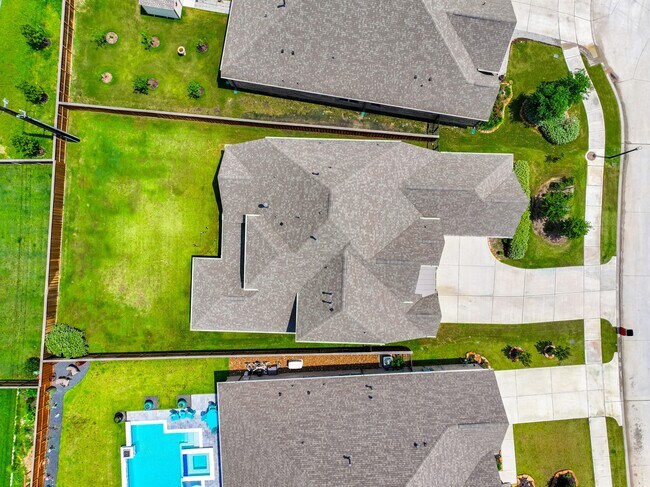 Photo - 8110 Copper Rock Dr