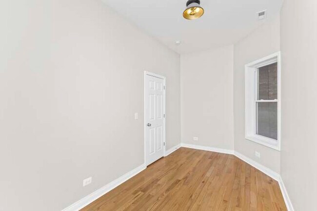 Photo - 6348 S Langley Ave