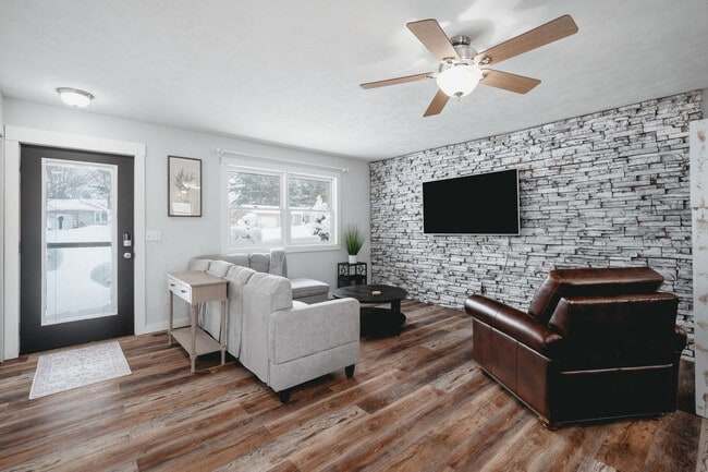 Photo - 1628 Green Lawn Dr Unit SI ID1596497P