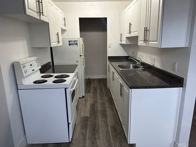 Photo - Spotless 2-Bedroom Aparment  for Rent in Oshawa Unité Apt. 101