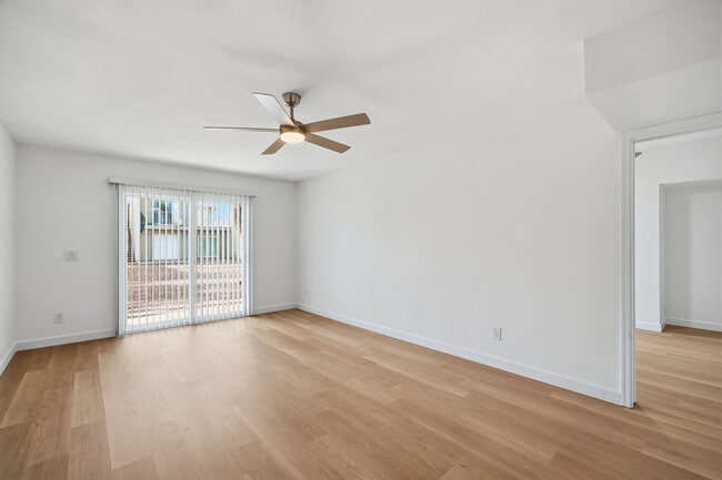 Photo - 2844 E Marconi Ave Unit 101
