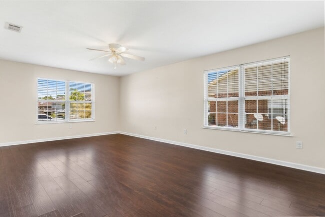 Photo - 14797 Nassau Dr