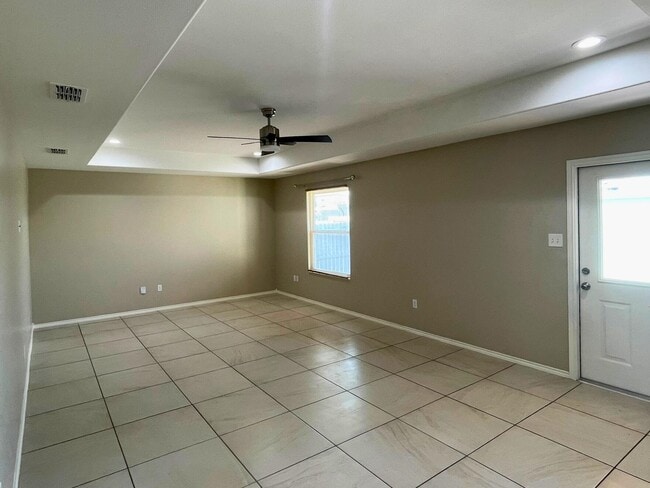 Photo - 5306 Hacienda Ln