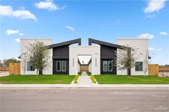 Building Photo - 14 N 24th St Unit 4