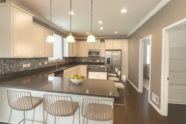 Photo - 12546 Kinzie Ln