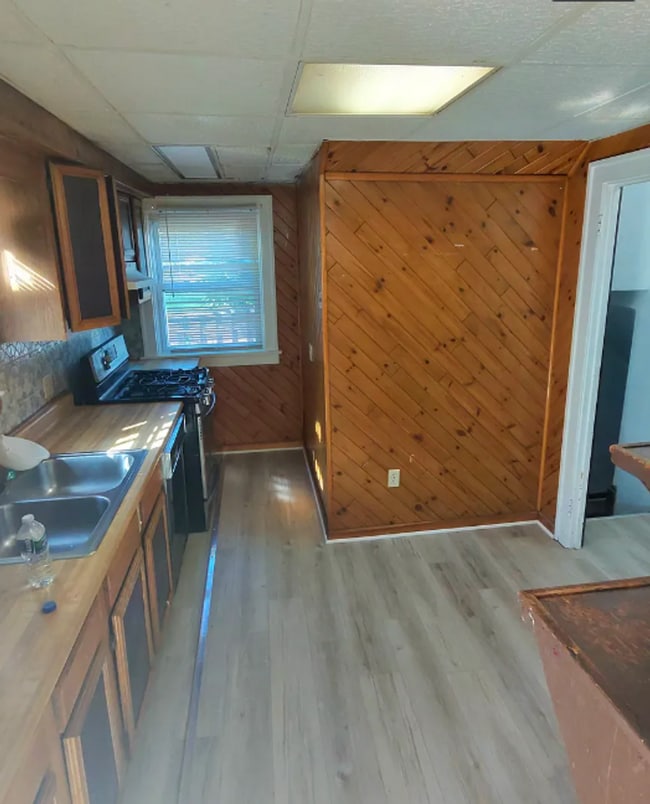 Photo - Newly Renovated Pet-Friendly 3-Bedroom Home in Cleveland!