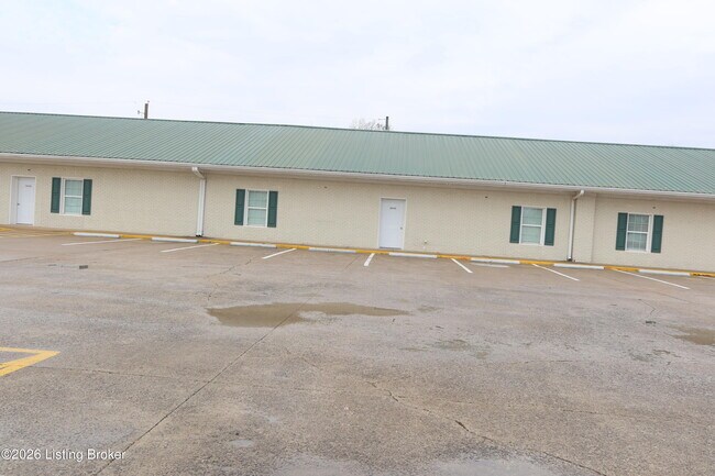 Photo - 114 Peonia Rd