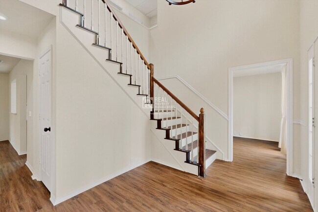 Photo - 4 bedroom Updated Rental home in Frisco ISD!