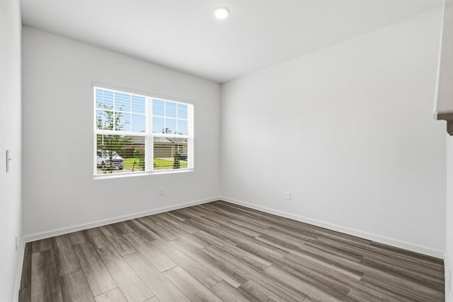Photo - 21630 Cottage Ln