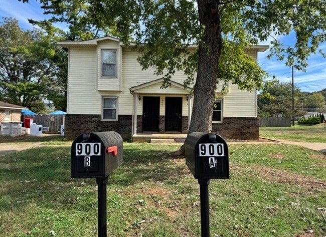 Building Photo - 900 Stevens Ct NE Unit A