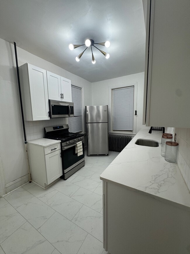 Shared Kitchen - 5409 Walnut St