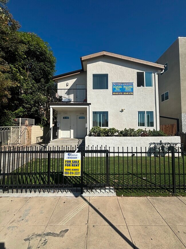 Building Photo - 123 1/2 E 88th St