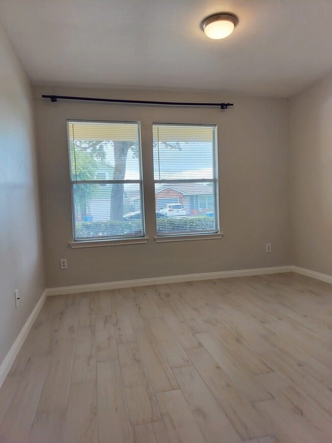 Photo - 21242 Linden House Ct