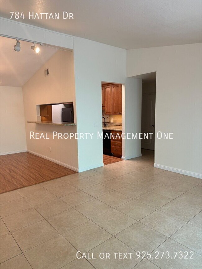 Photo - 784 Hattan Dr