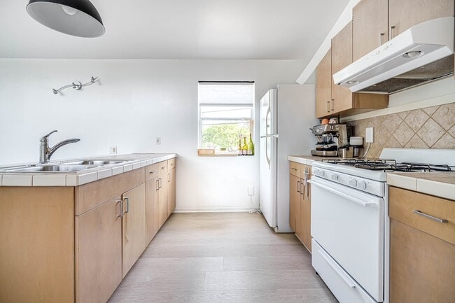 Photo - 1717 Missouri St