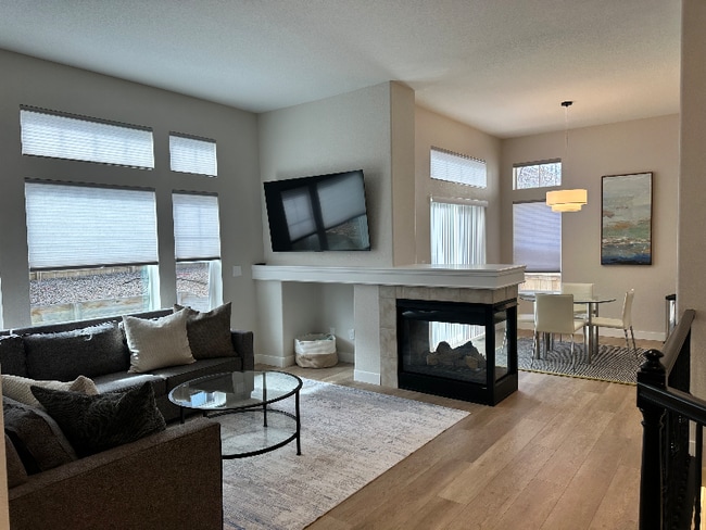 Photo - 10592 Pearlwood Cir