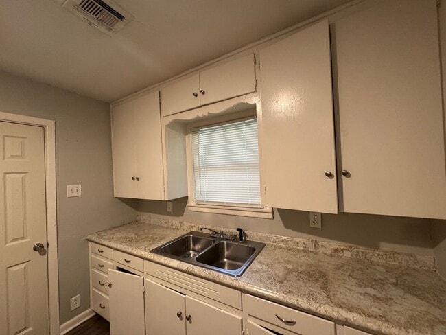 Photo - South Waco 3 Bedroom