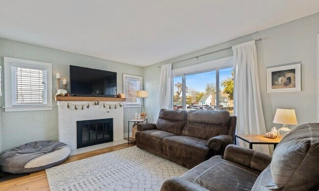 Photo - 524 Riley St