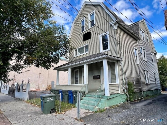 Building Photo - 1102 E Main St Unit 1