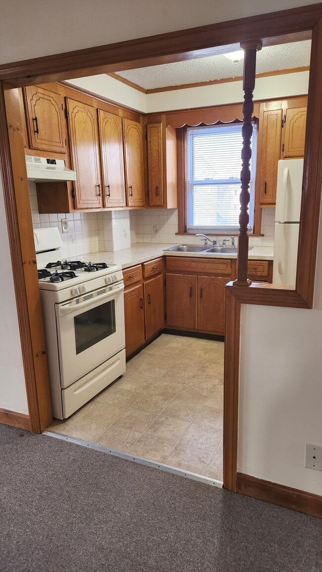 Photo - 83 Brayton Ave Unit 2