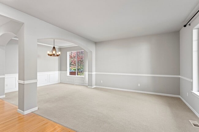 Photo - Beautiful 4 Bedroom Home in Bothell