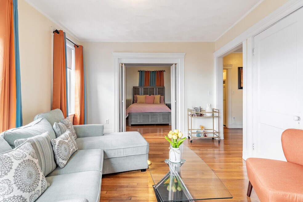 BayView Apartments