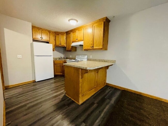 Photo - 1405 Neil Ln