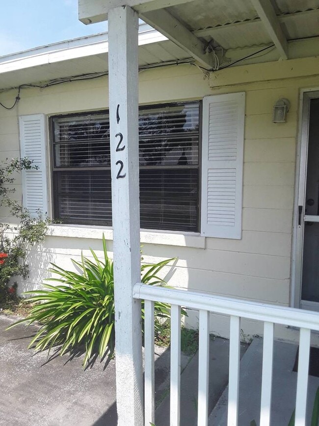 2 Bedroom duplex with garage, Washer and D... - 2 Bedroom duplex with garage, Washer and D... Casa