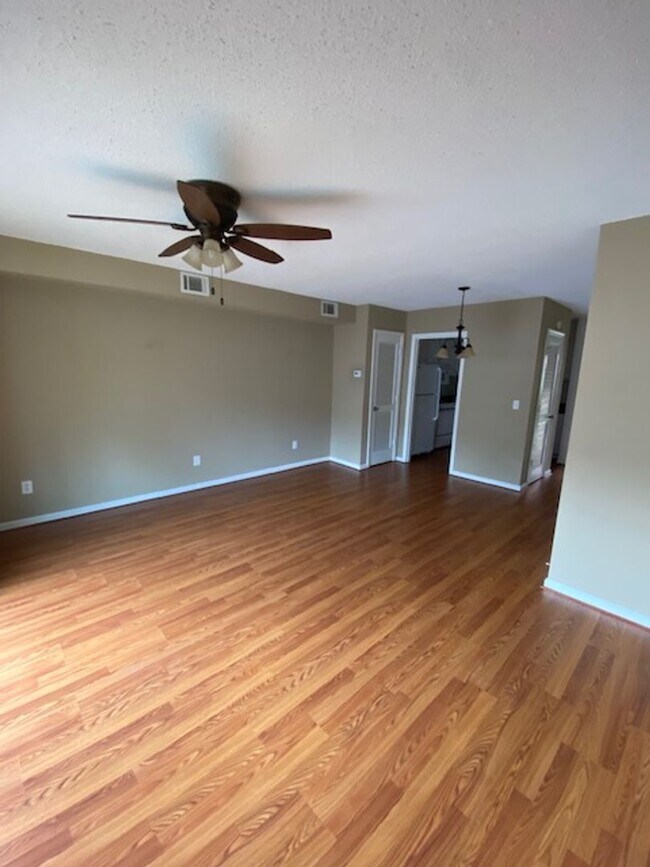 Photo - 2 bedroom 1.5 bath The Cloister Condominium Unit H-5
