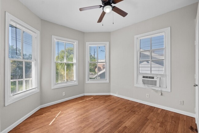 Photo - 4020 Avenue O 1/2