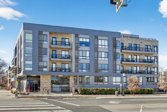 Building Photo - 1550 11th St NW Unit 407