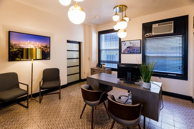 Wilshire Royale Apartments For Rent In Los Angeles Ca Forrent Photo Wilshire Royale Apartments