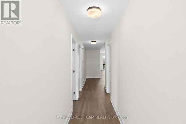 Photo - 1128 Moore St