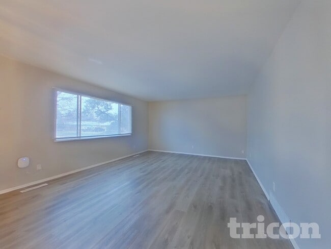 Photo - 1317 Doyle Pl