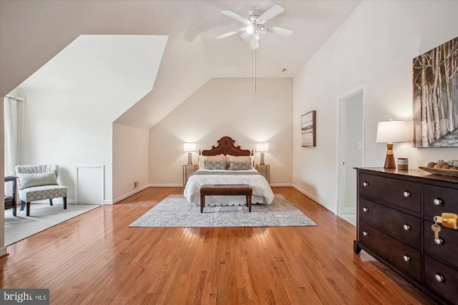 Building Photo - 2907 Dumas St