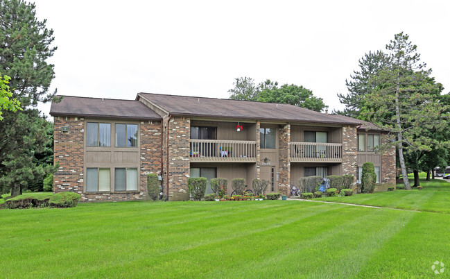 Building Photo - Green Hill Apartments