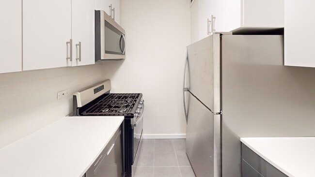 Photo - 333 E 34th St Unit 12H